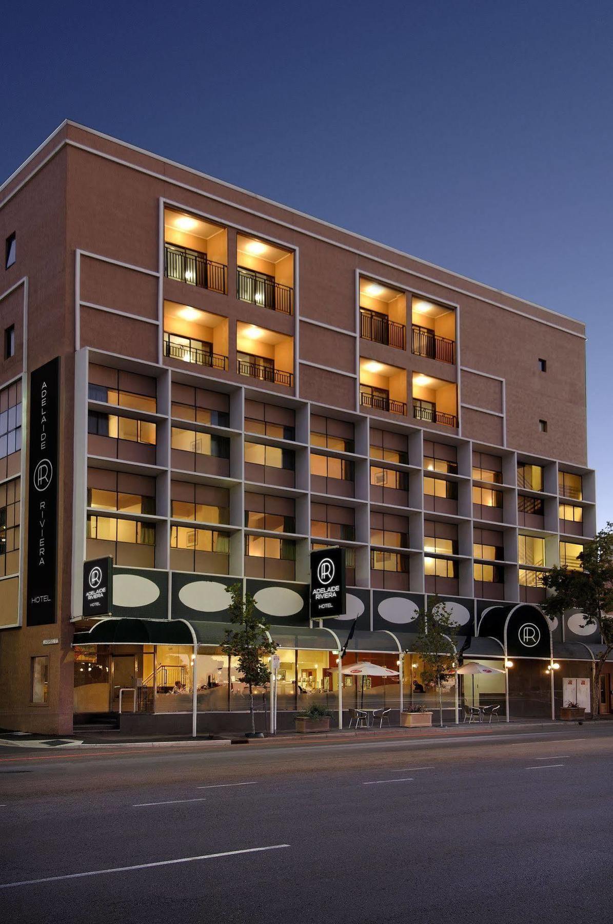 Adelaide Riviera Hotel Kültér fotó